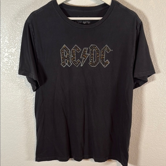 Lucky Brand AC/DC Studded Tee Shirt Size XL - Picture 1 of 6
